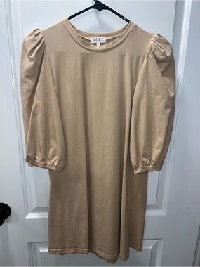 TCEC Beige/Camel Puff-Sleeve Shift Dress